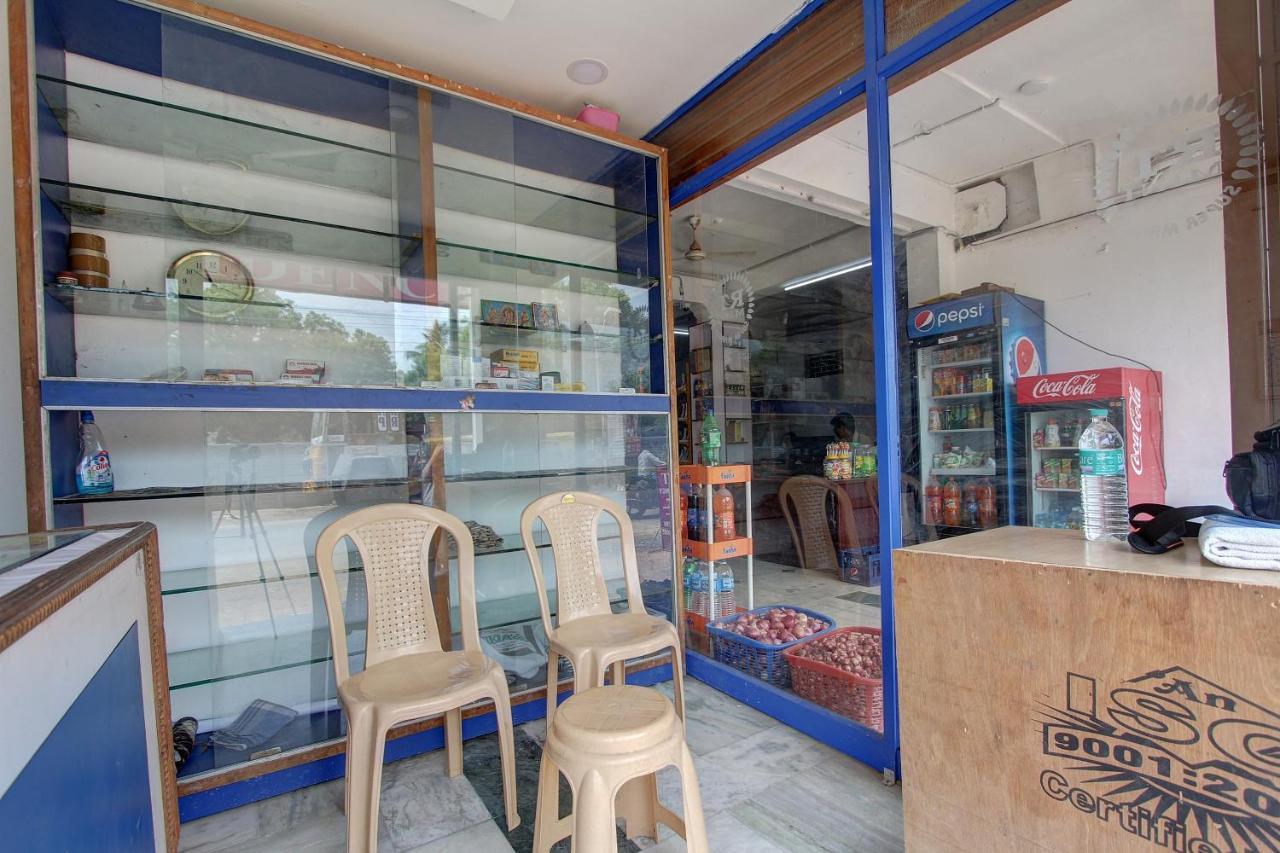 Oyo 38664 Rt Residency Hotel Golden Rock Exterior foto