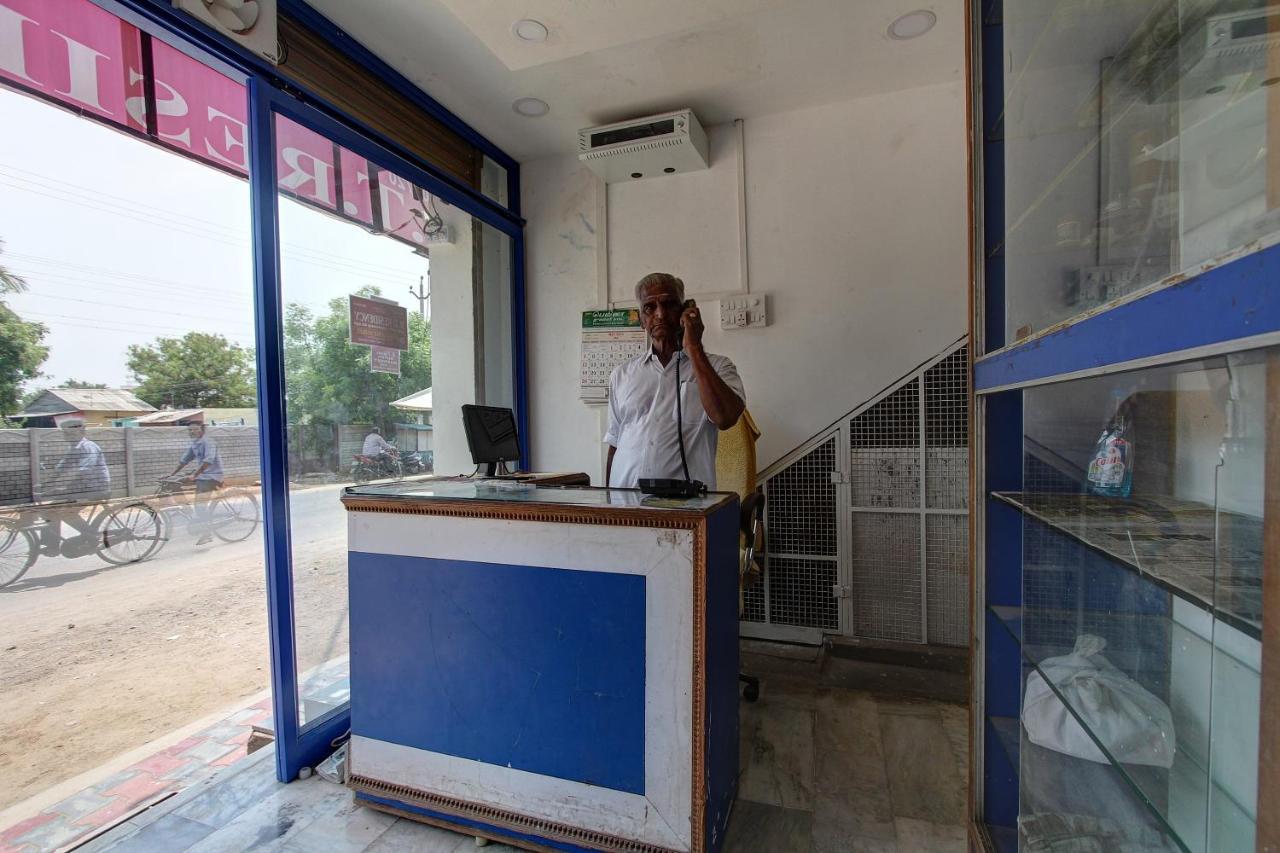 Oyo 38664 Rt Residency Hotel Golden Rock Exterior foto