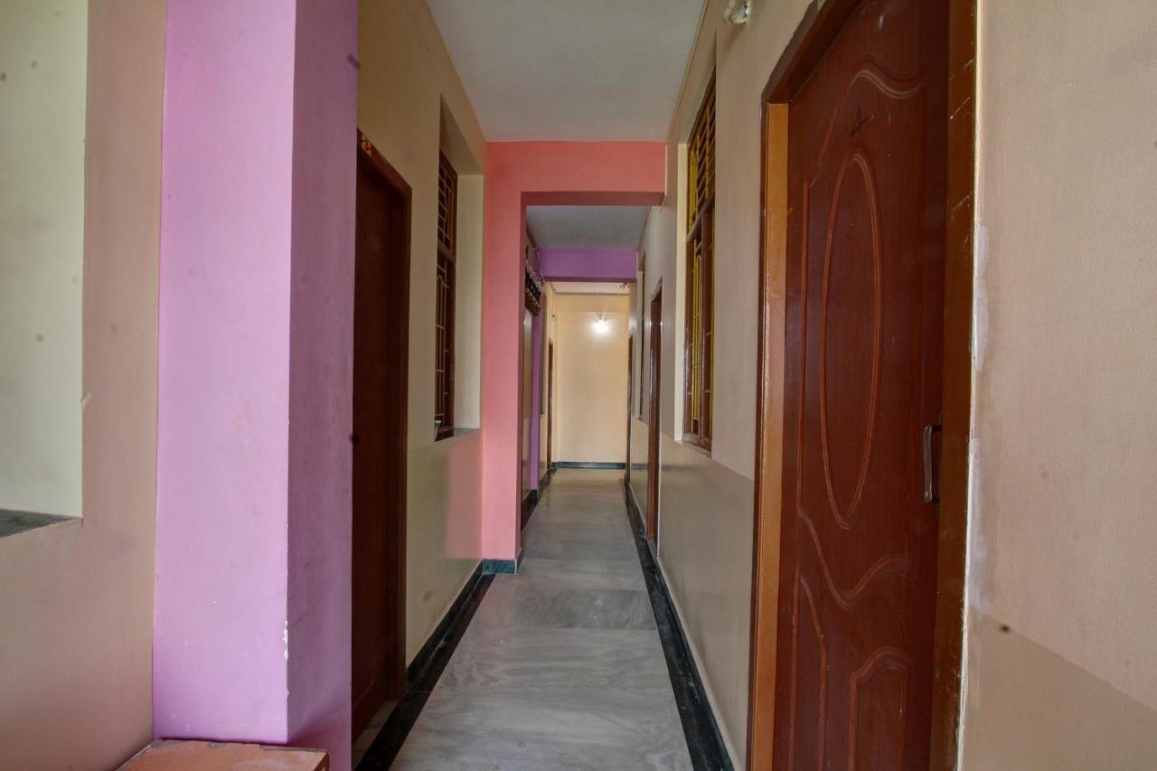 Oyo 38664 Rt Residency Hotel Golden Rock Exterior foto
